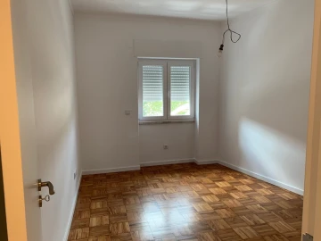 Apartamento T3 para Arrendamento em Santa Clara