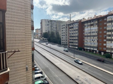 Apartamento T3 para Arrendamento em Santa Clara