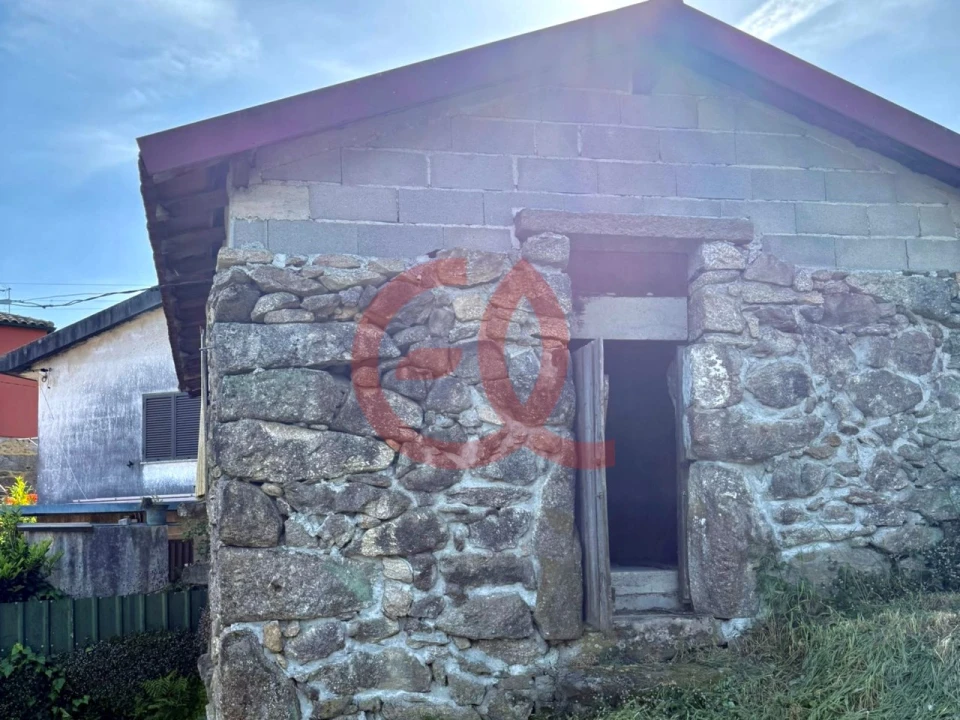 Moradia T1 para Venda em Eiras e Mei Foto 2