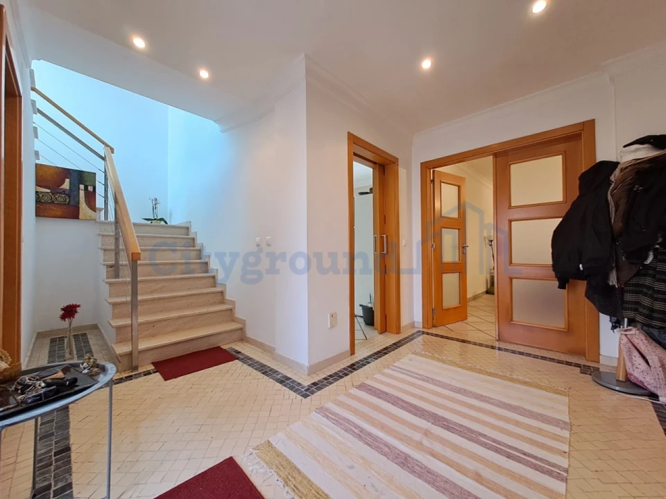 Moradia T5 para Venda em Roliça Foto 2