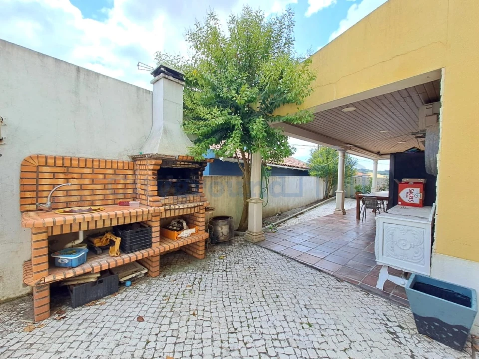 Moradia T5 para Venda em Roliça Foto 5