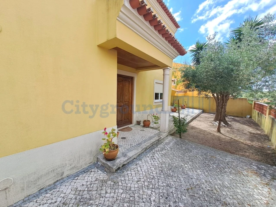 Moradia T5 para Venda em Roliça Foto 31
