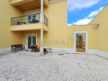 Moradia T5 para Venda em Roliça