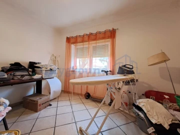 Moradia T5 para Venda em Roliça