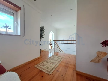 Moradia T5 para Venda em Roliça