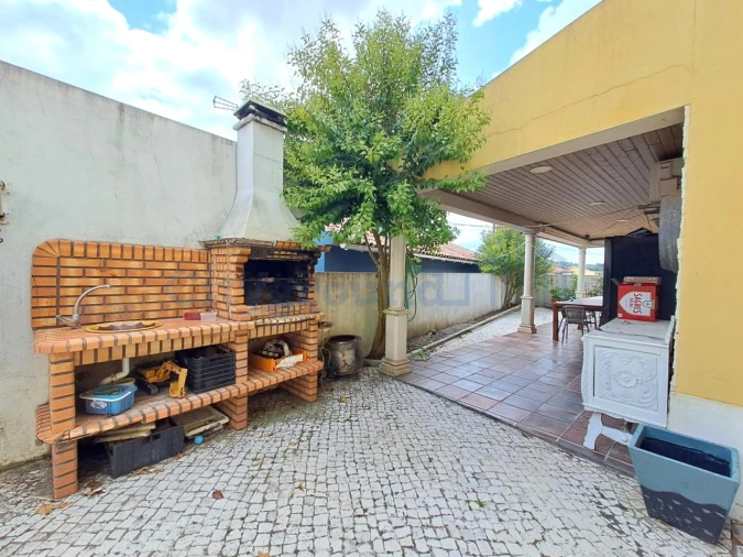 Moradia T5 para Venda em Roliça Foto 5
