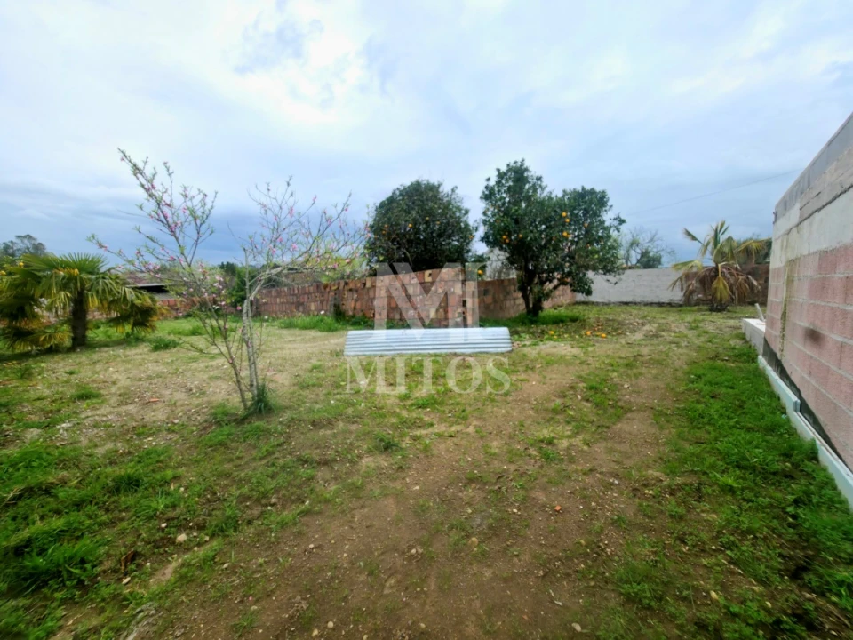 Moradia T3 para Venda em Alvarães Foto 21