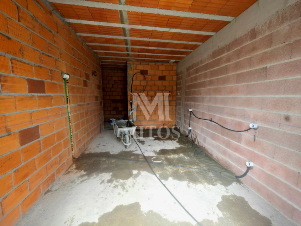 Moradia T3 para Venda em Alvarães Foto 16