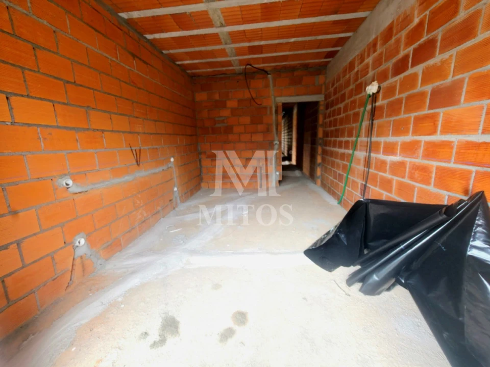 Moradia T3 para Venda em Alvarães Foto 10