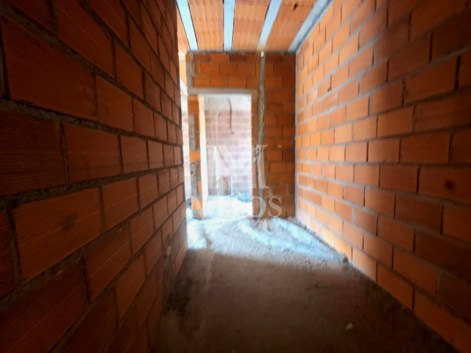 Moradia T3 para Venda em Alvarães Foto 9