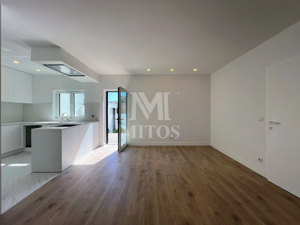 Moradia T4 para Venda em Santa Maria Maior e Monserrate e Meadela Foto 4