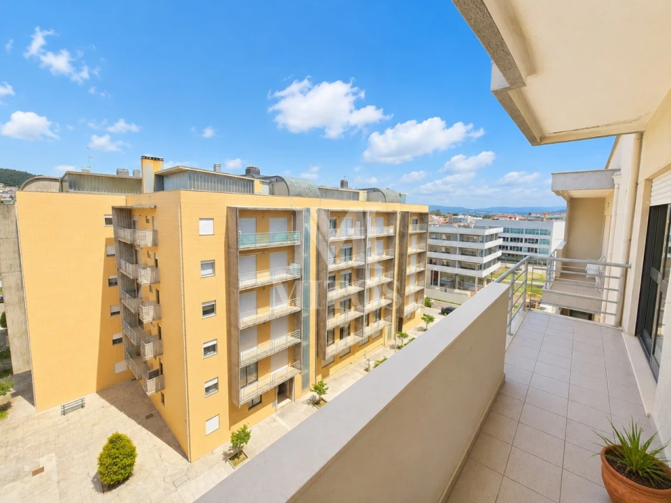 Apartamento T3 para Venda em Santa Maria Maior e Monserrate e Meadela Foto 1