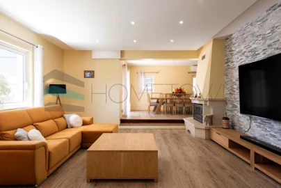 Moradia T5 para Venda em Almancil