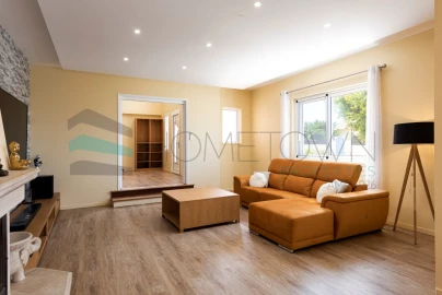 Moradia T5 para Venda em Almancil