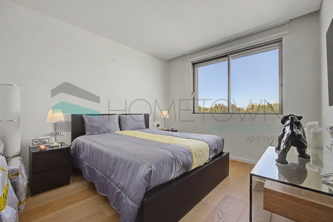 Apartamento T2 para Venda em Quarteira Foto 13