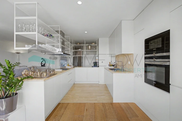 Apartamento T2 para Venda em Quarteira Foto 4