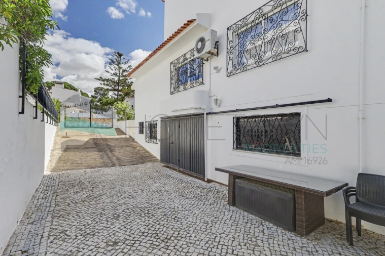 Moradia T3 para Venda em Quarteira Foto 45
