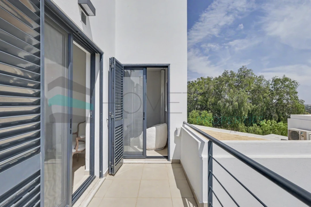 Moradia T3 para Venda em Loule (São Sebastião) Foto 25