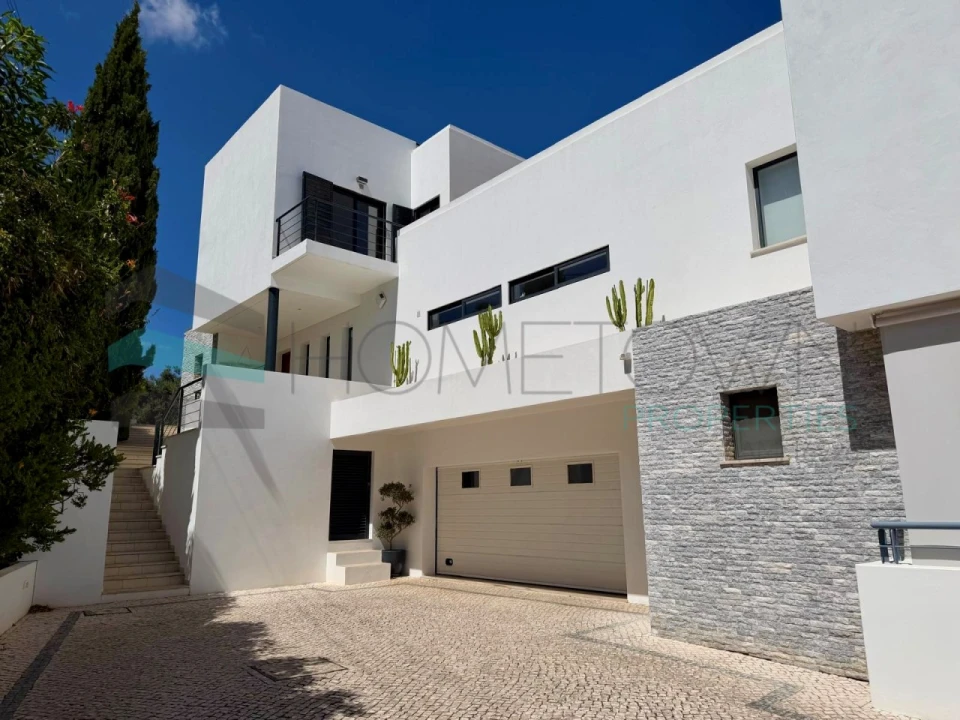 Moradia T3 para Venda em Loule (São Sebastião) Foto 2