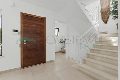 Moradia T3 para Venda em Loule (São Sebastião)