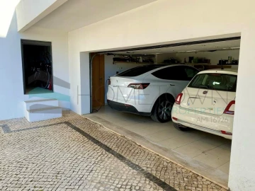Moradia T3 para Venda em Loule (São Sebastião)