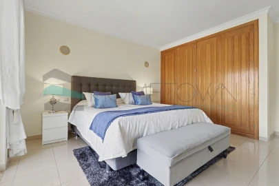 Moradia T2 para Venda em Quarteira