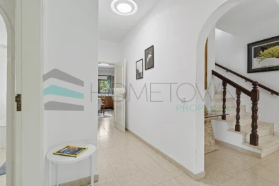 Moradia T4 para Venda em Quarteira