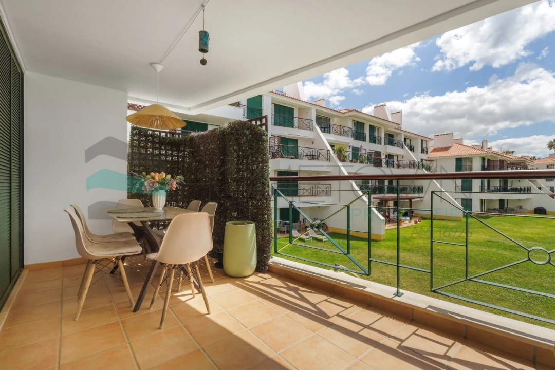 Apartamento T2 para Venda em Quarteira Foto 5