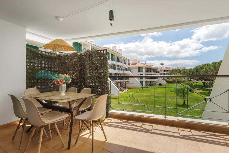 Apartamento T2 para Venda em Quarteira Foto 16