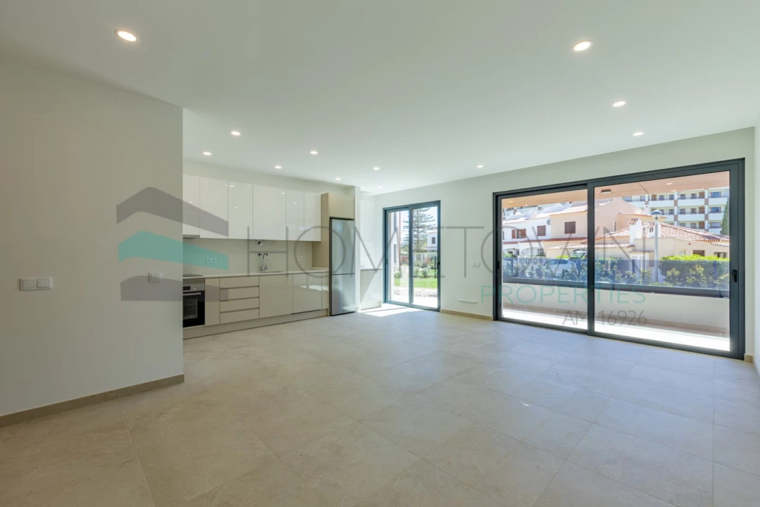 Apartamento T1 para Venda em Quarteira Foto 2