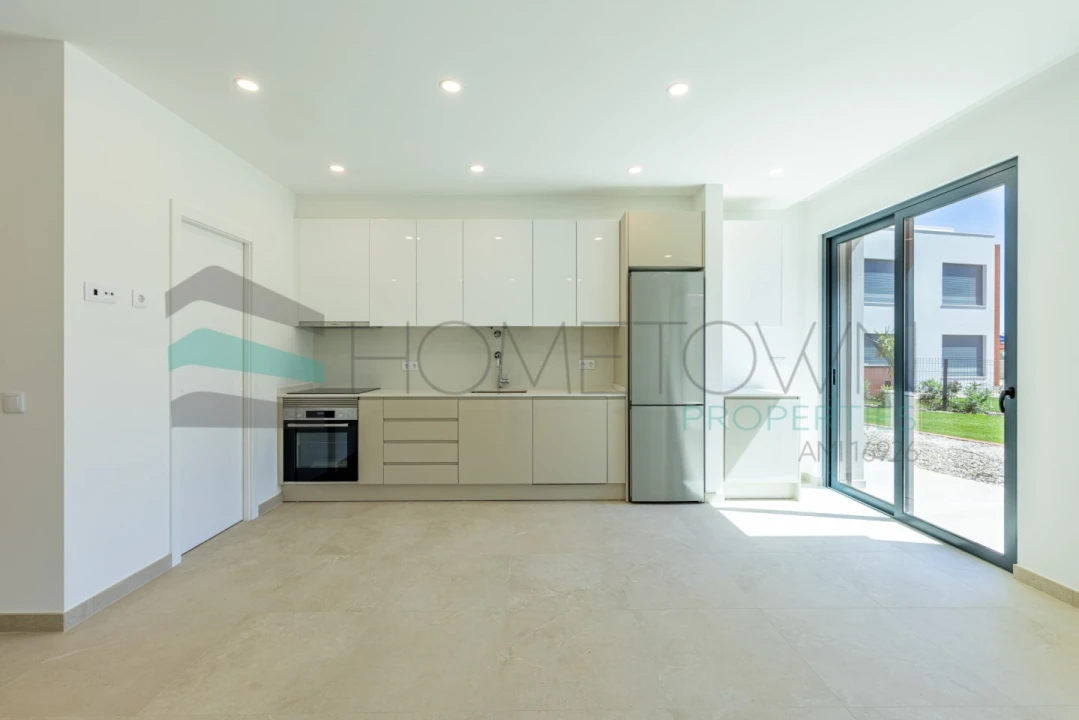 Apartamento T1 para Venda em Quarteira Foto 3