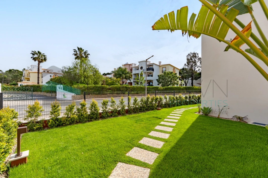 Apartamento T1 para Venda em Quarteira Foto 15