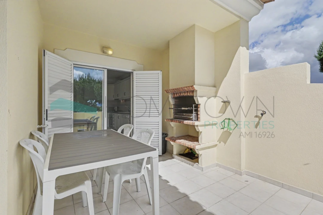 Moradia T4 para Venda em Quarteira Foto 58
