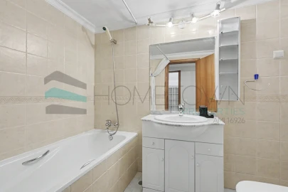 Moradia T4 para Venda em Quarteira