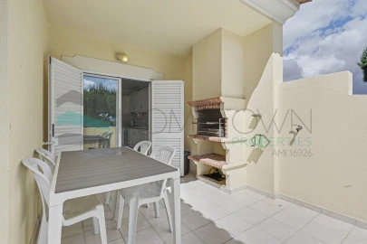 Moradia T4 para Venda em Quarteira