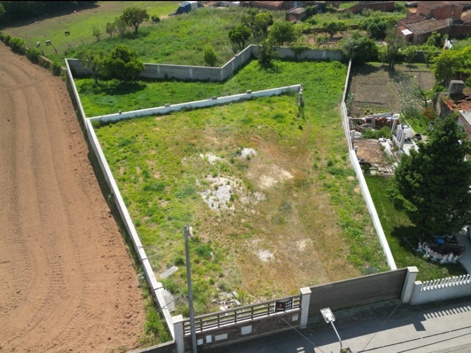 Terreno para Venda em Canelas e Fermelã Foto 1