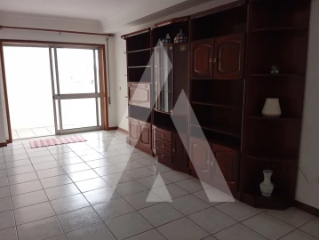 Apartamento T4 para Arrendamento em Oliveira do Bairro