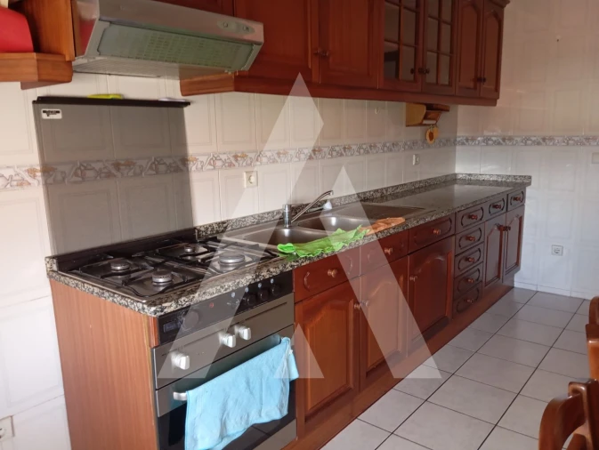 Apartamento T4 para Arrendamento em Oliveira do Bairro Foto 3
