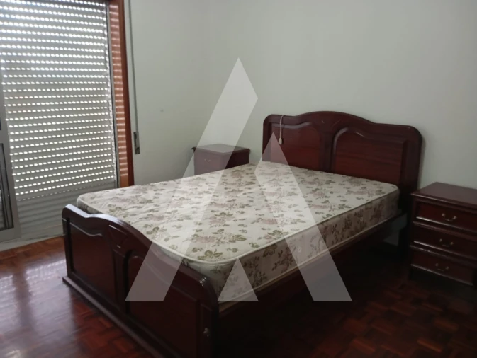 Apartamento T4 para Arrendamento em Oliveira do Bairro Foto 13