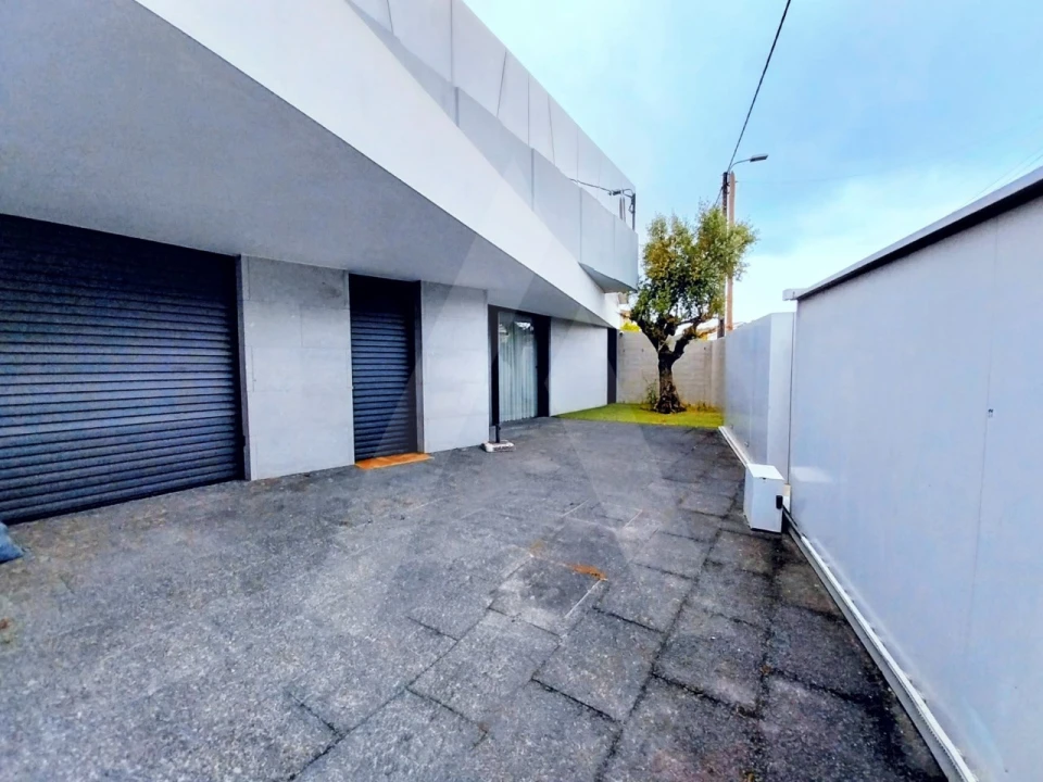Moradia T3 para Venda em Avintes Foto 36