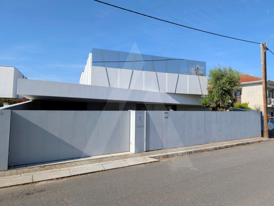 Moradia T3 para Venda em Avintes Foto 46