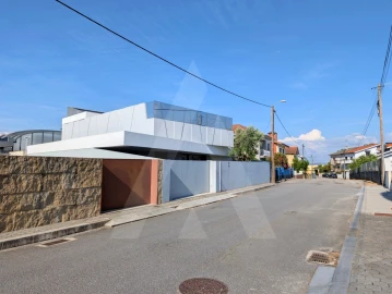 Moradia T3 para Venda em Avintes