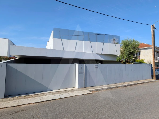Moradia T3 para Venda em Avintes Foto 46