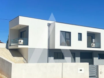 Moradia T3 para Venda em Arcos e Mogofores