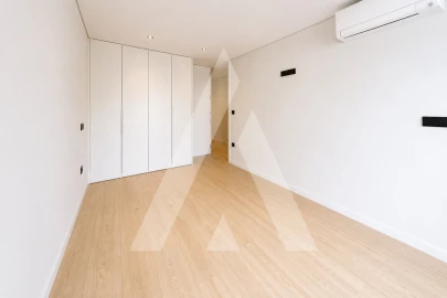Apartamento T2 para Venda em Gondomar (São Cosme), Valbom e Jovim