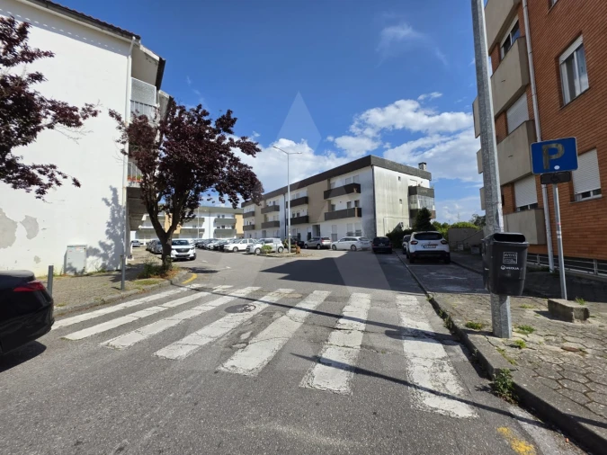 Garagem para Venda em Esgueira Foto 4