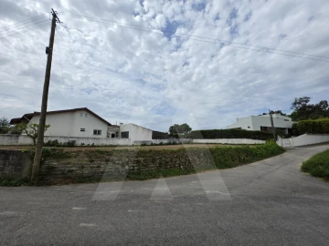 Terreno para Venda em Esgueira