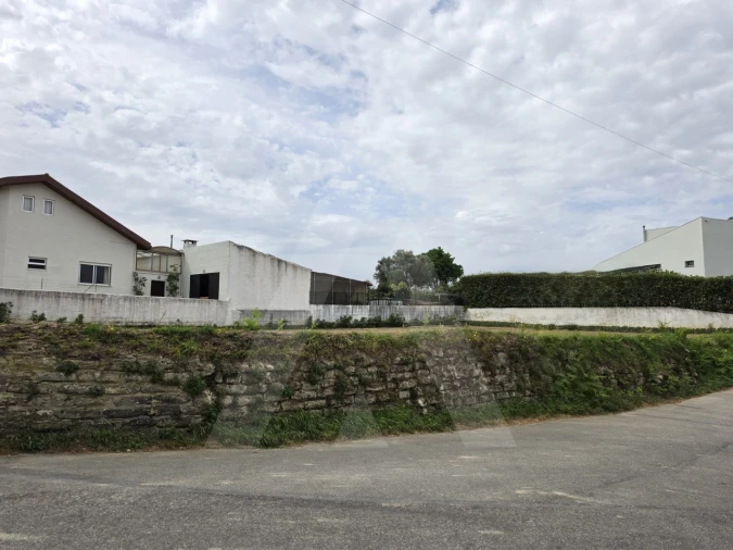Terreno para Venda em Esgueira Foto 3