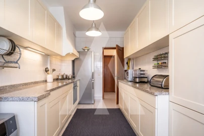 Apartamento T2 para Venda em Glória e Vera Cruz