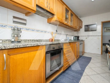 Apartamento T2 para Venda em Caldas de São Jorge e Pigeiros